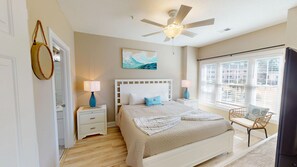Condo, 2 Bedrooms