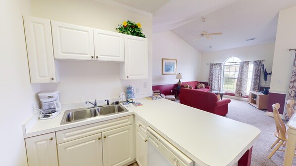 Condo, 1 Bedroom | Interior