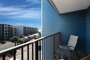 Condo, 1 Bedroom | Property grounds