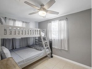 House, 3 Bedrooms | 3 bedrooms, iron/ironing board, free WiFi