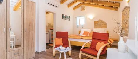 4 chambres, fer et planche à repasser, Wi-Fi gratuit, draps fournis