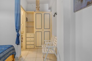 1 bedroom, WiFi, bed sheets, wheelchair access