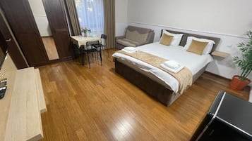 Strykejern/-brett og wi-fi (inkludert)