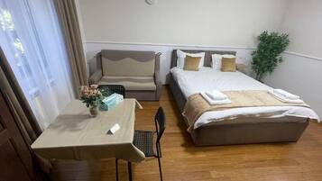 Iron/ironing board, free WiFi