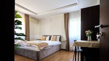 Iron/ironing board, free WiFi