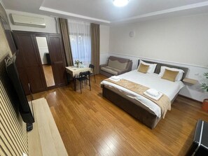 Tabla de planchar con plancha y wifi gratis 