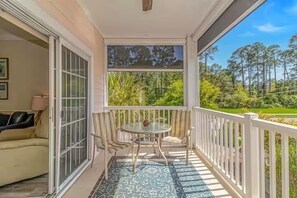 アパートメント 3 ベッドルーム | 屋外ダイニングエリア