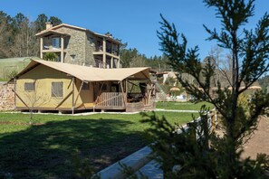 Tente Familiale, cuisine, vue fleuve | Terrasse/Patio