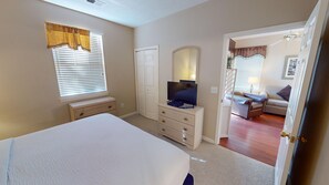 Condo, 2 Bedrooms