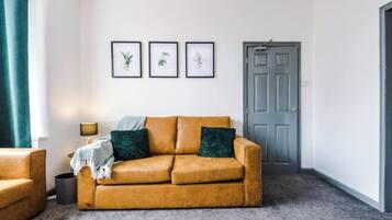Apartment | Living area