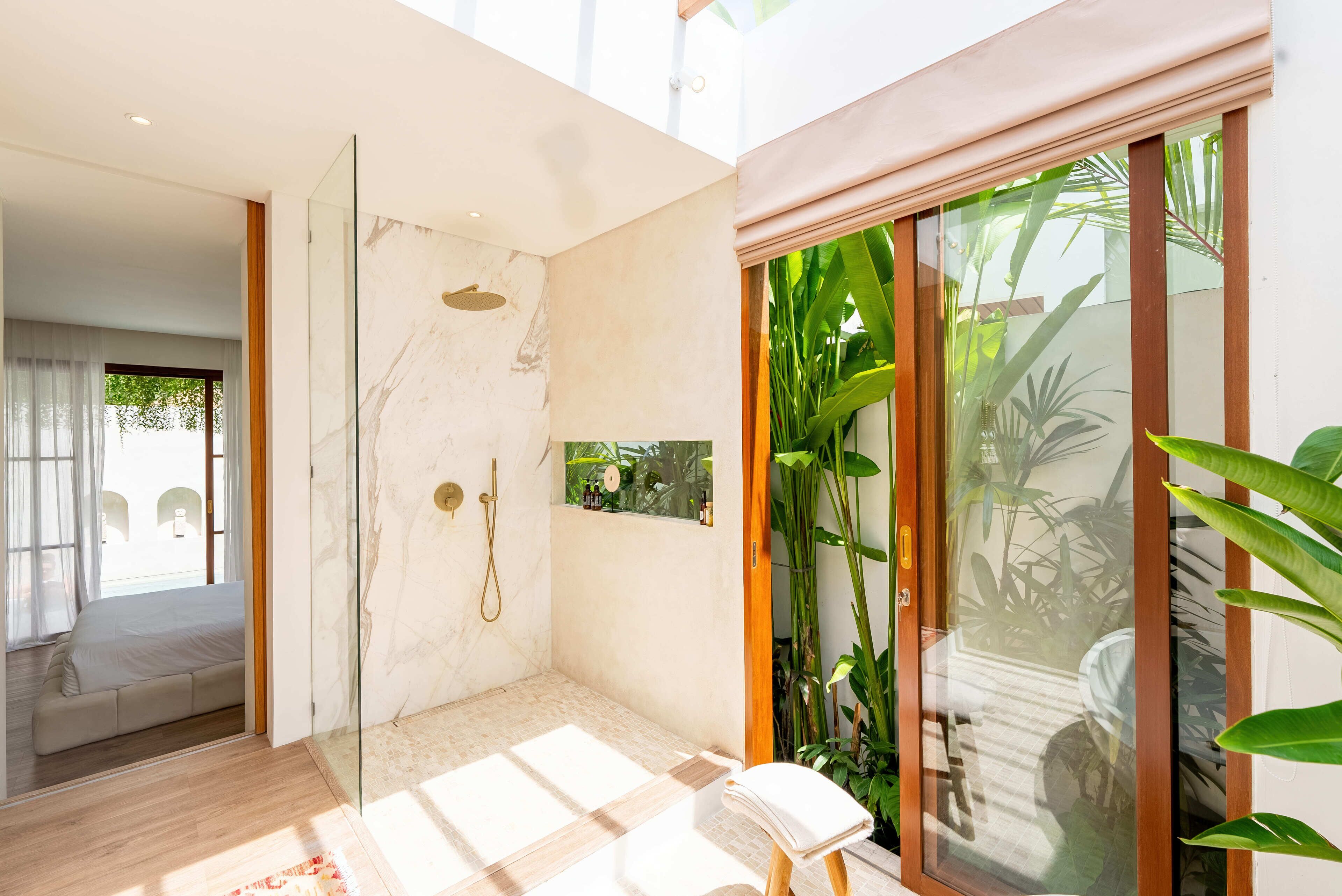 1 bedroom, iron/ironing board, internet, bed sheets