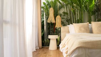 1 bedroom, iron/ironing board, Internet, bed sheets
