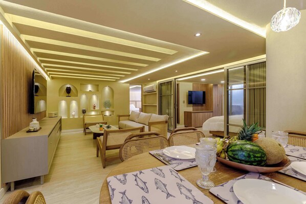 Apartment | 2 bedrooms, Internet - w Chic 2BR w Balcony in Cartagena Historic Center (Cartagena)