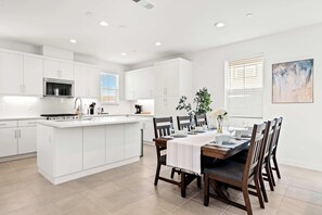House | 3 bedrooms, Internet