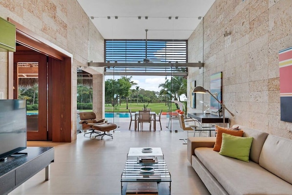 Villa, Accessible | 6 bedrooms, Internet