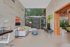 Villa, Accessible | 6 bedrooms, Internet