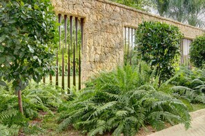 Villa | 6 bedrooms, Internet