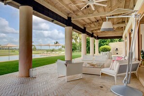 Villa | 6 bedrooms, Internet