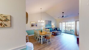Condo, 2 Bedrooms | Living area