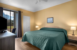 Condo, 2 Bedrooms