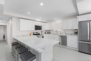 Ferienhaus, 3 Schlafzimmer | Eigene Küche | Kühlschrank, Ofen, Wasserkocher mit Kaffee-/Teezubehör, Toaster