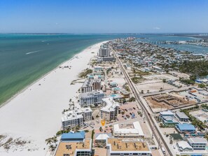 House, 3 Bedrooms | Beach