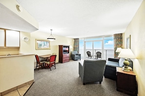 Condo, 1 Bedroom | Living area