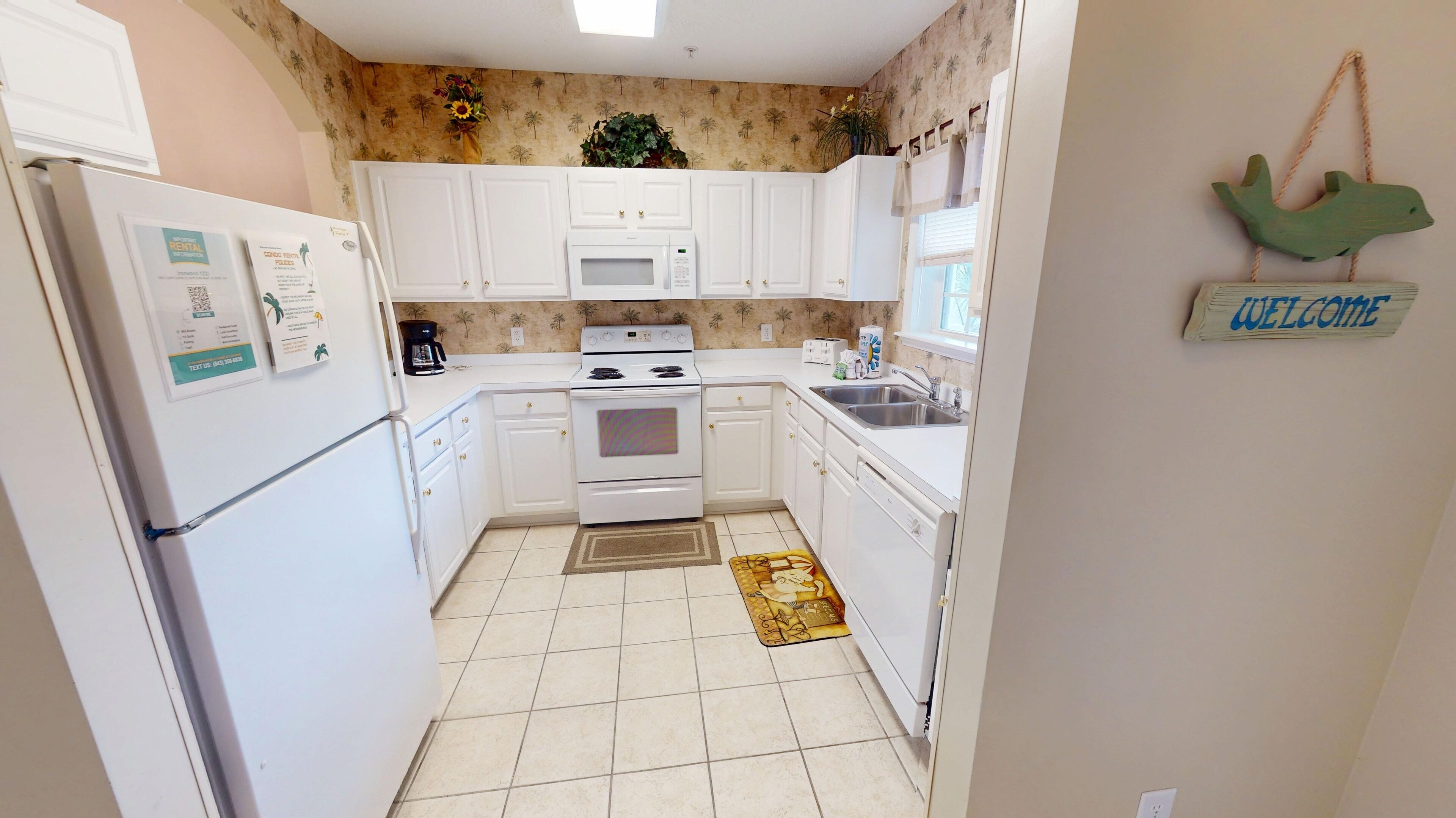 Condo, 2 phòng ngủ | Bếp riêng | Tủ lạnh, lò nướng, dụng cụ pha cà phê/trà, lò nướng bánh mì 