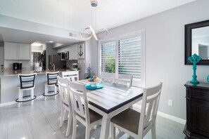 コンドミニアム 2 ベッドルーム | レストラン