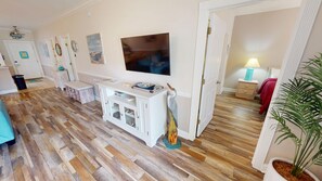 Condo, 2 Bedrooms