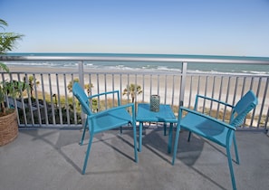 Condo, 3 Bedrooms | Property grounds