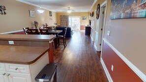 Condo, 3 Bedrooms | Dining - Magnolia Pointe Luster Leaf 4837-102 3 Bedroom Condo (Myrtle Beach)