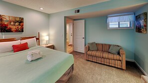 Condo, 2 Bedrooms