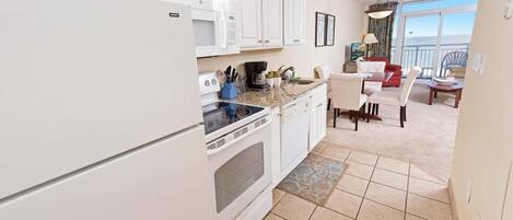 Condo, 1 Bedroom | Interior