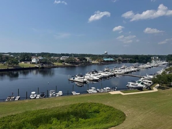 Condo, 3 Bedrooms | Marina