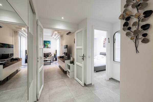 Apartamento | 1 dormitorio y espacio para trabajar con un portátil