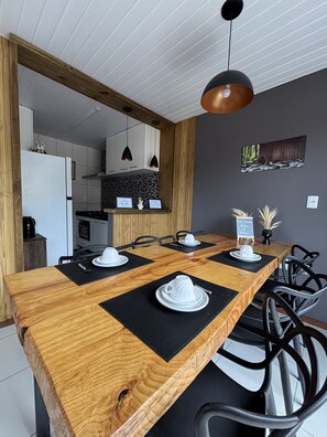 Dining - ONIX HOUSE (Ponta das Canas Florianópolis)