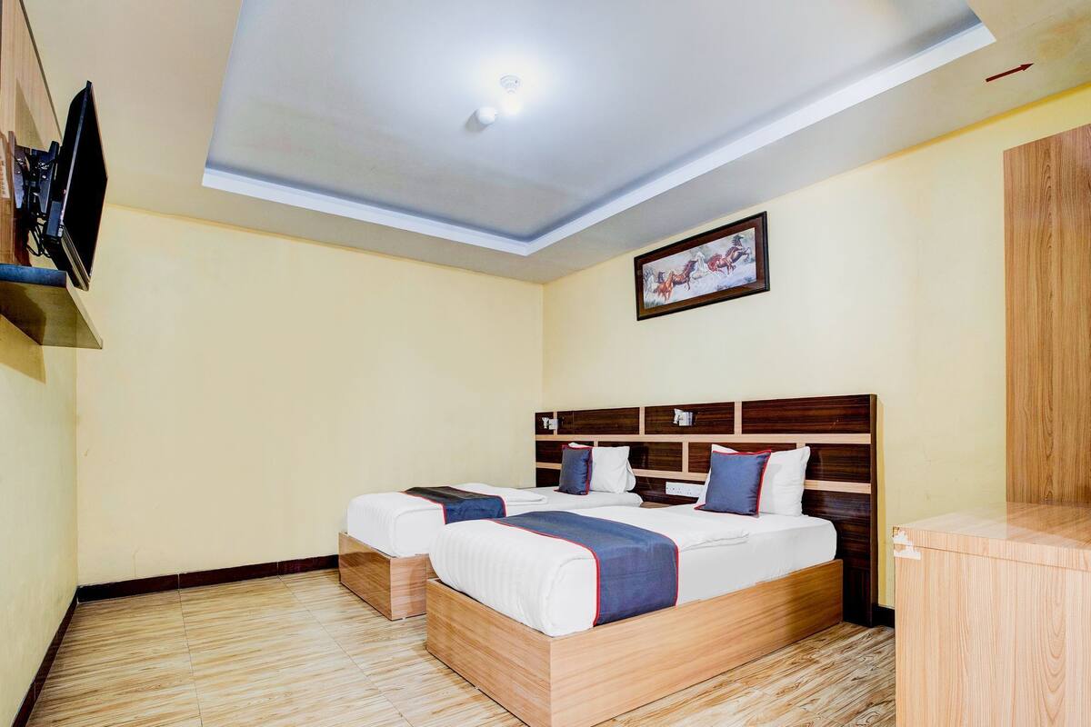 Deluxe Twin Room | WiFi (free), bed sheets