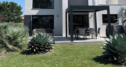 Cosy room in house with garden