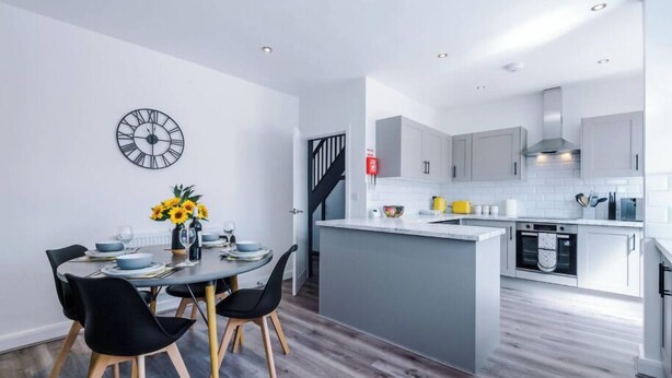 Apartment | In-room dining - 127 Minshull New Road (Crewe)