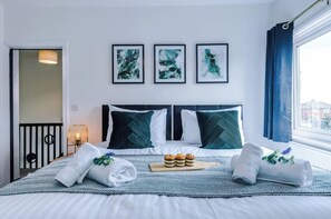 Iron/ironing board, free WiFi