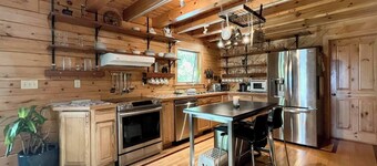 Red Tail Ridge Cabin in North Branch