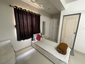 Phòng 4 Deluxe, quang cảnh thành phố | Truy cập Internet không dây miễn phí