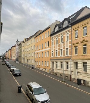 Parkplätze auf dem Gelände