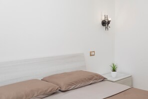 1 chambre, bureau, Wi-Fi, draps fournis
