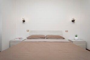 1 chambre, bureau, Wi-Fi, draps fournis
