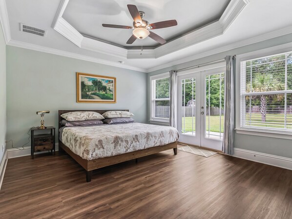 3 bedrooms, iron/ironing board, Internet, bed sheets