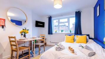 Iron/ironing board, free WiFi