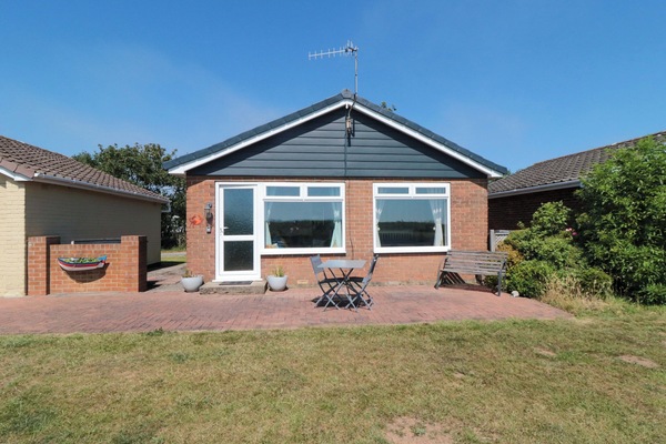 Cottage | Front of property