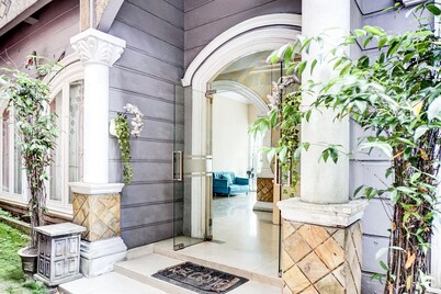 Dancenter Ralica Residence